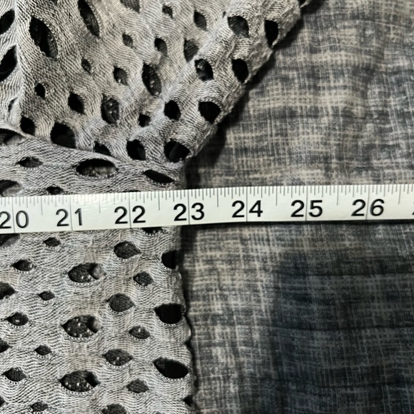 Ali Miles cardigan top. - Picture 6 of 6